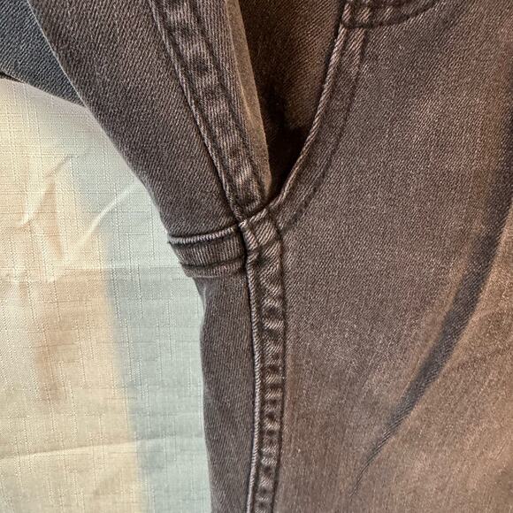 *New* AMUSE SOCIETY Cropped Demi Bootcut Size 28 Washed Black Grunge Street Goth - Picture 7 of 9